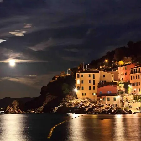 Bilocale 'il Belvedere' ---- A Due Passi Dal Mare *